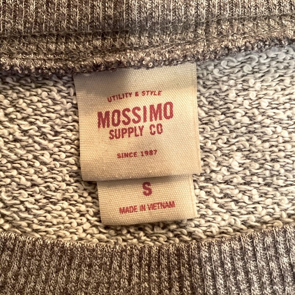 Women’s Grey Graphic Sweatshirt Mossimo Size Small - Picture 3 of 4